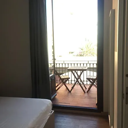 Guest house Hostalin Barcelona Passeig De Gracia 3*